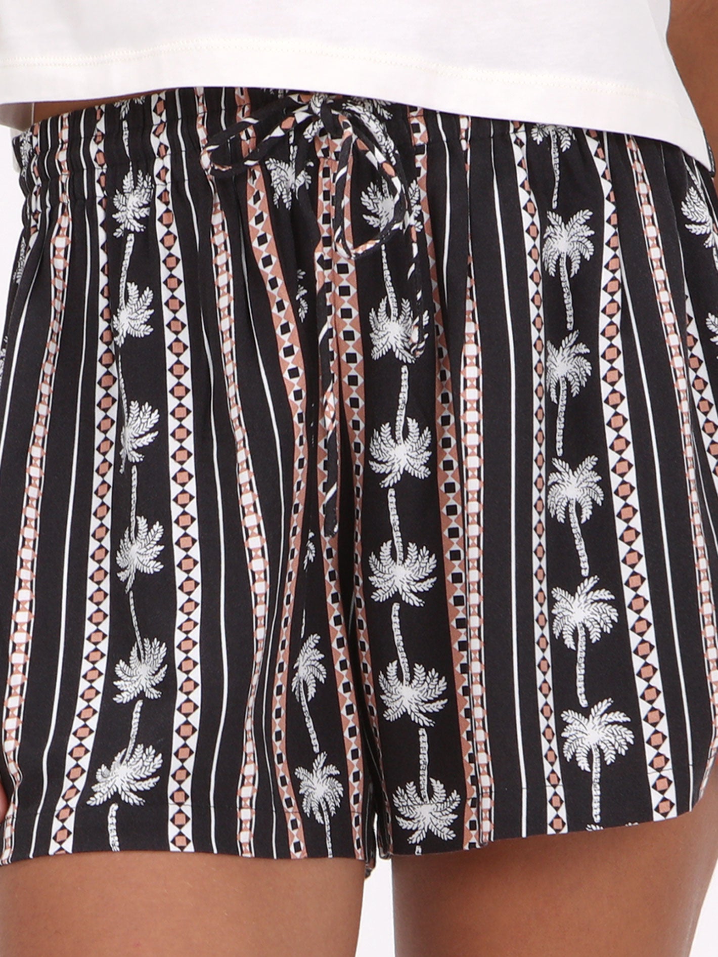 Volcom Sunny Daze Short Short - Black Combo