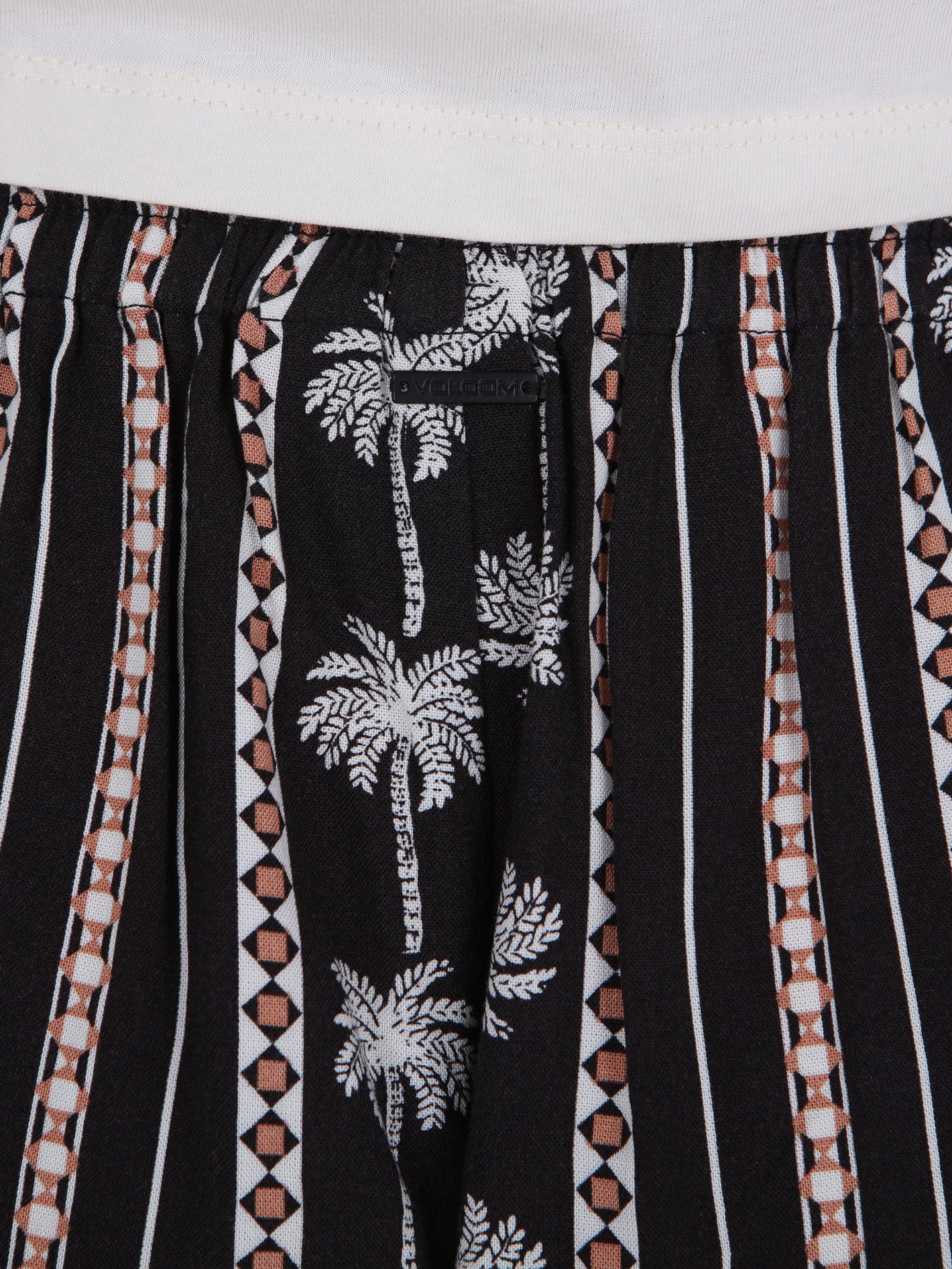 Volcom Sunny Daze Short Short - Black Combo
