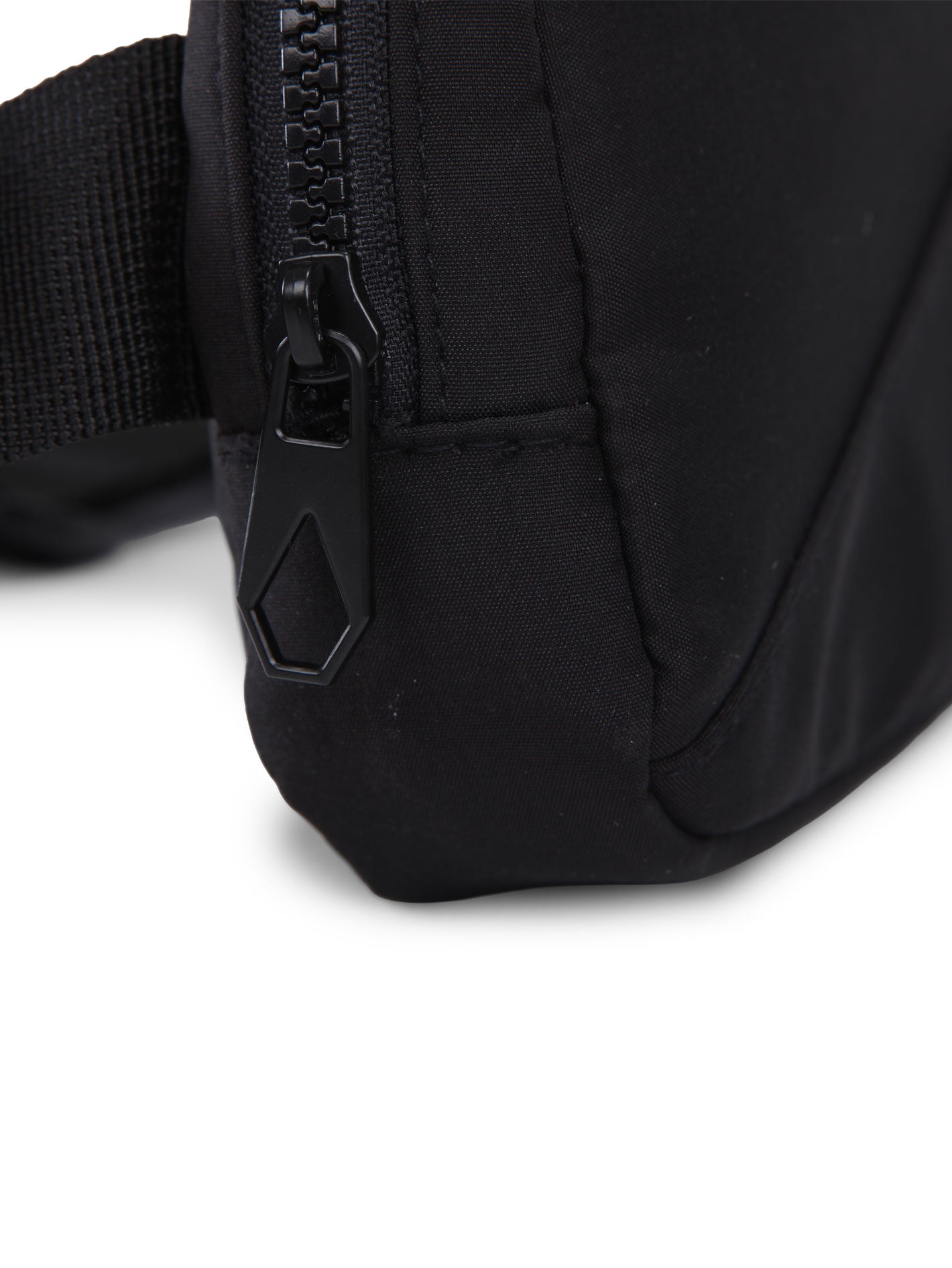 Volcom Carry All Sidebag - Black