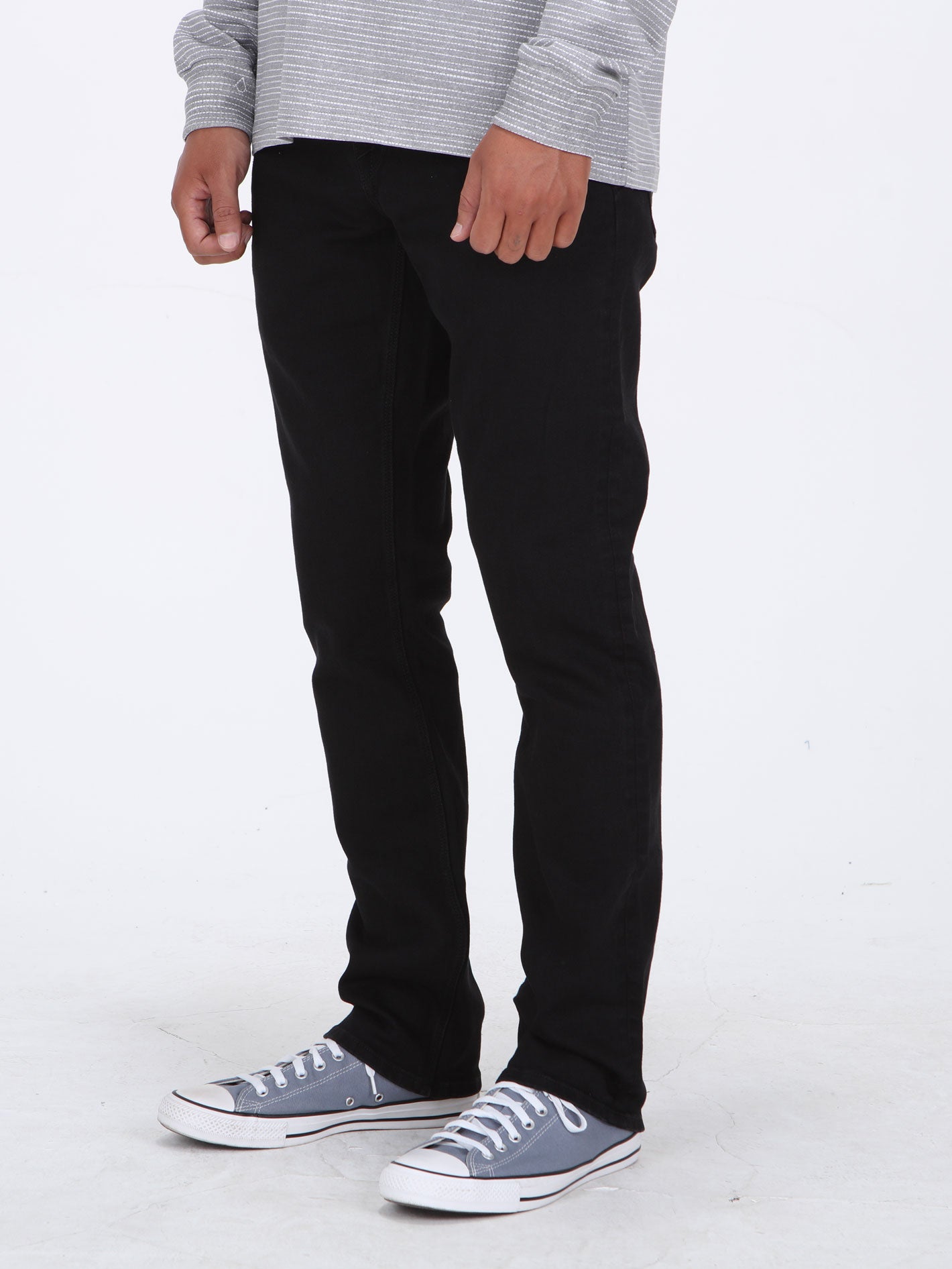 Volcom Vorta Slim Fit Jeans - Black On Black