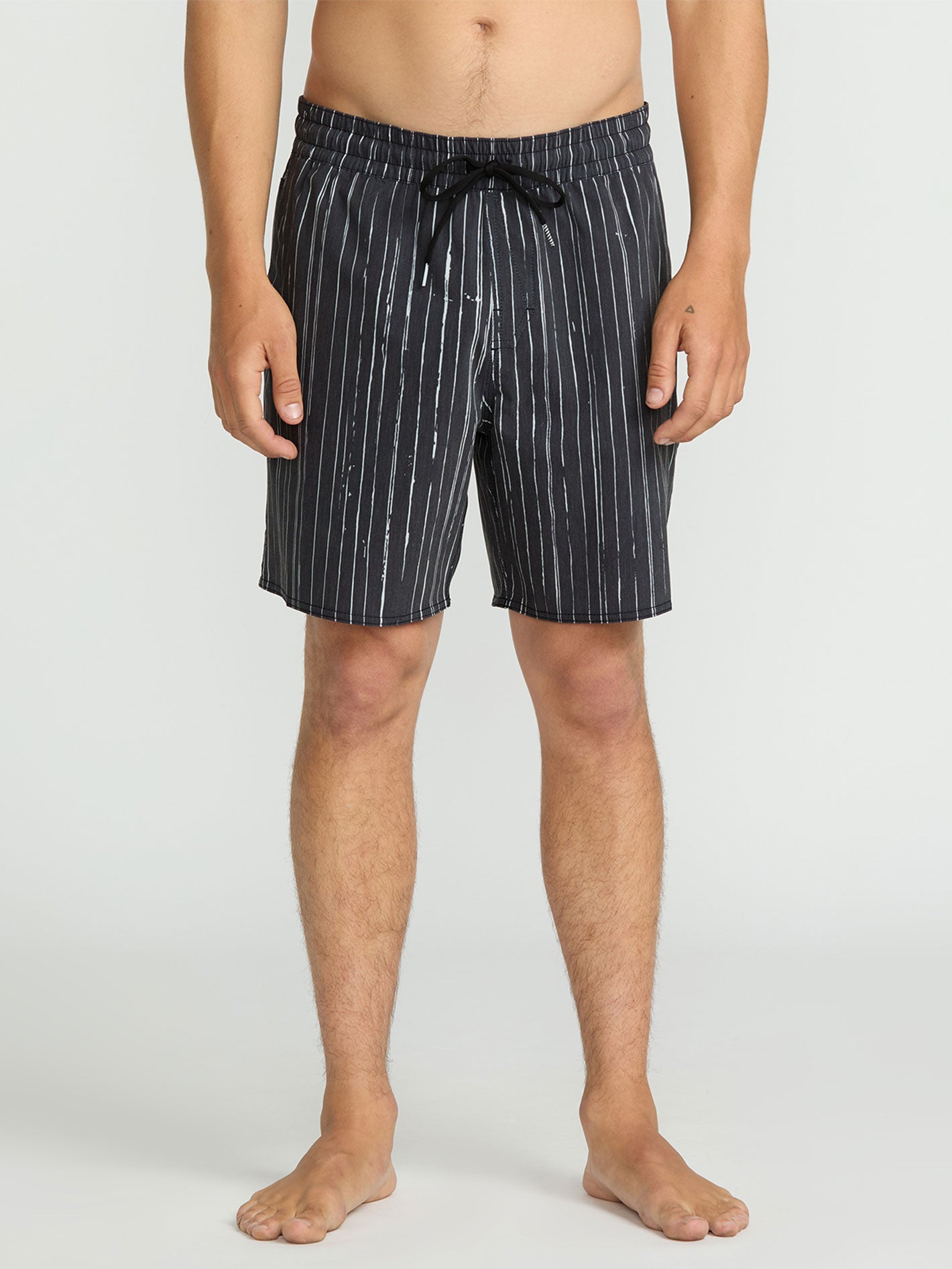 Volcom Psyche Cotton Trunk 17 Boardshort - Black White
