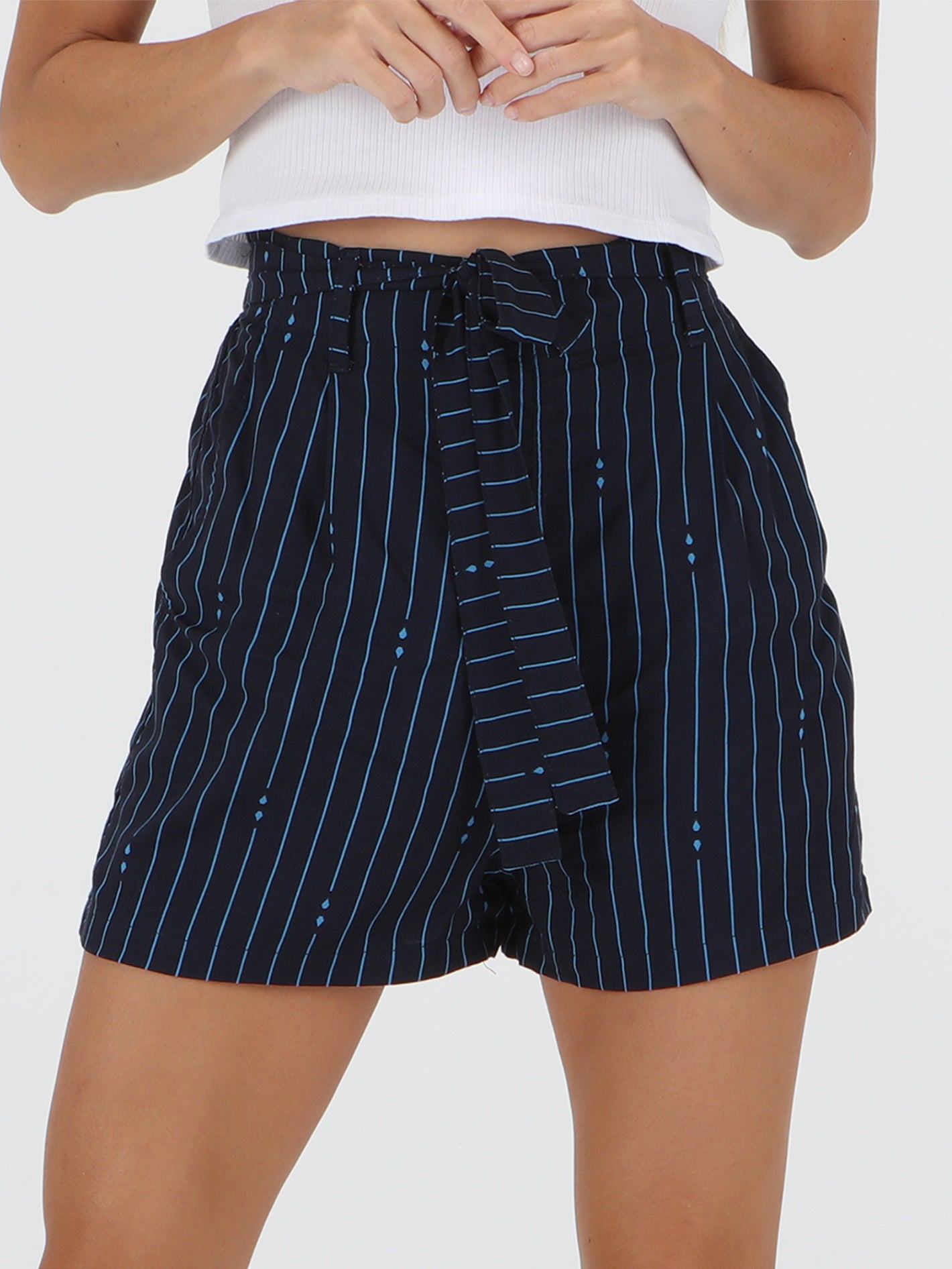 VOLCOM BUCKET SHORT - Navy