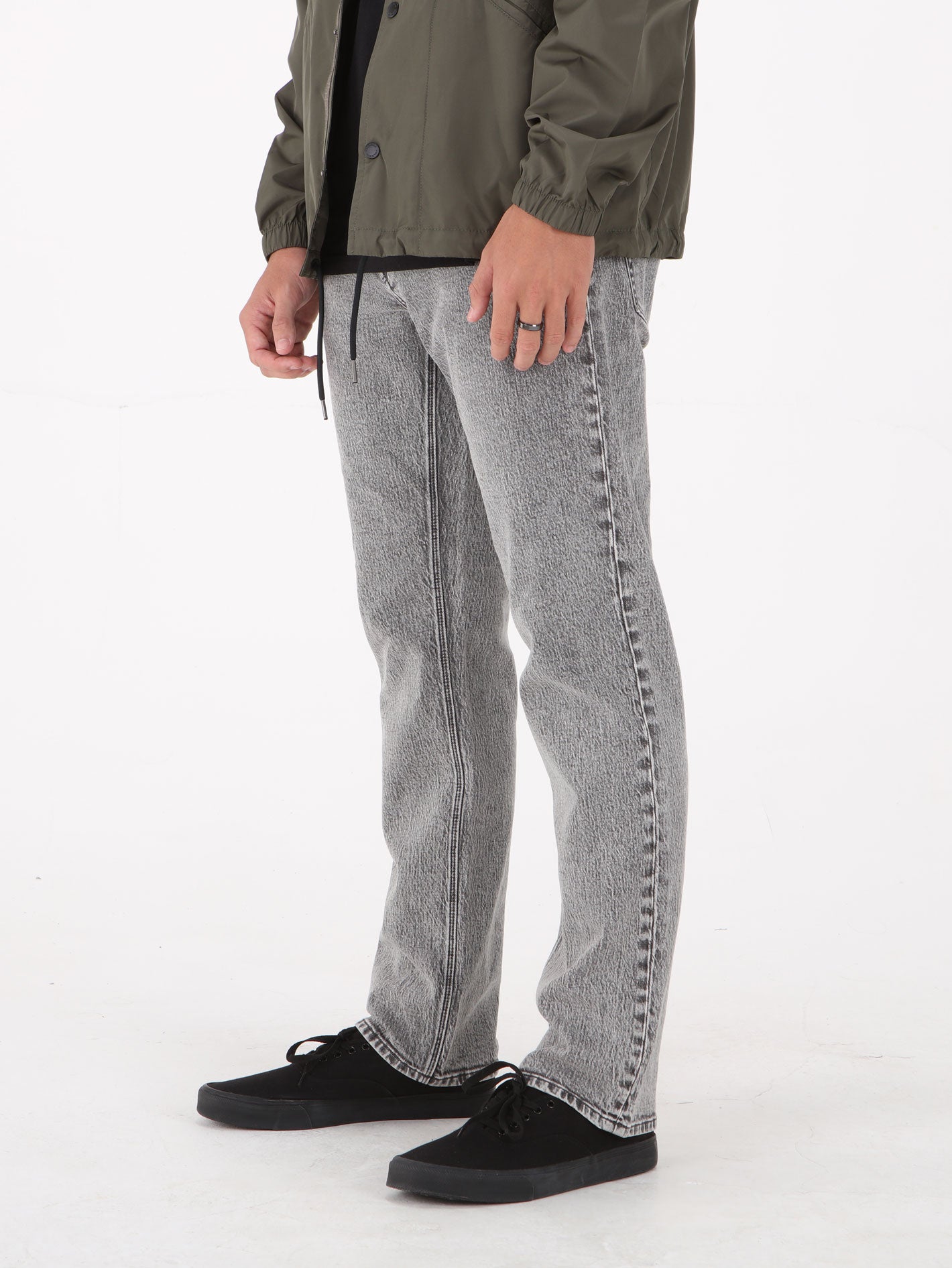 Volcom Vorta Slim Fit Jeans - TRUE VINTAGE BLACK